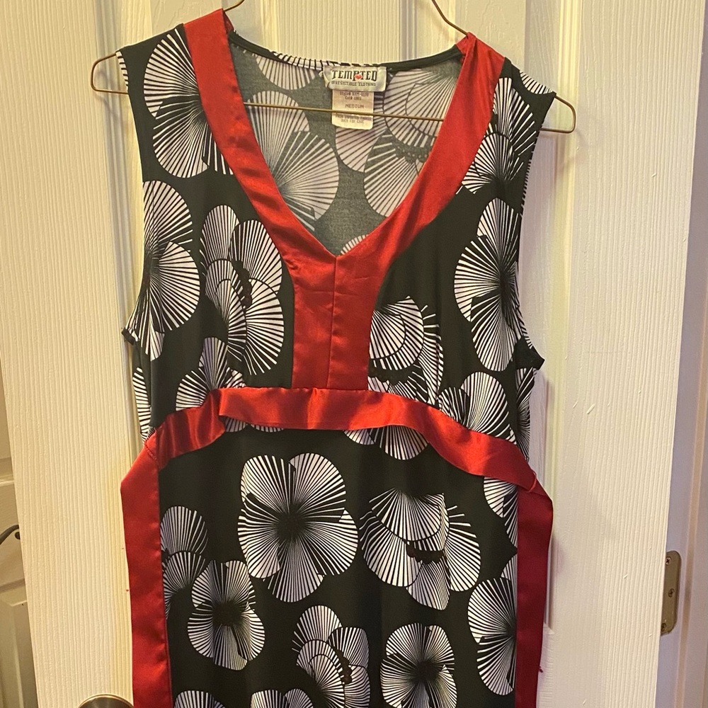 Maternity blouse medium.
